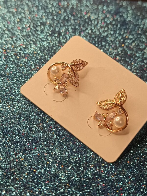 Gold Fishcurve  Earring