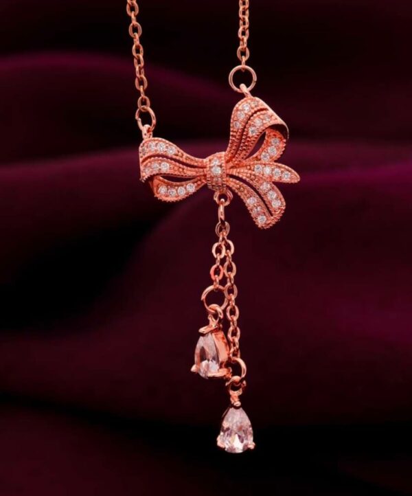 Bow Necklace