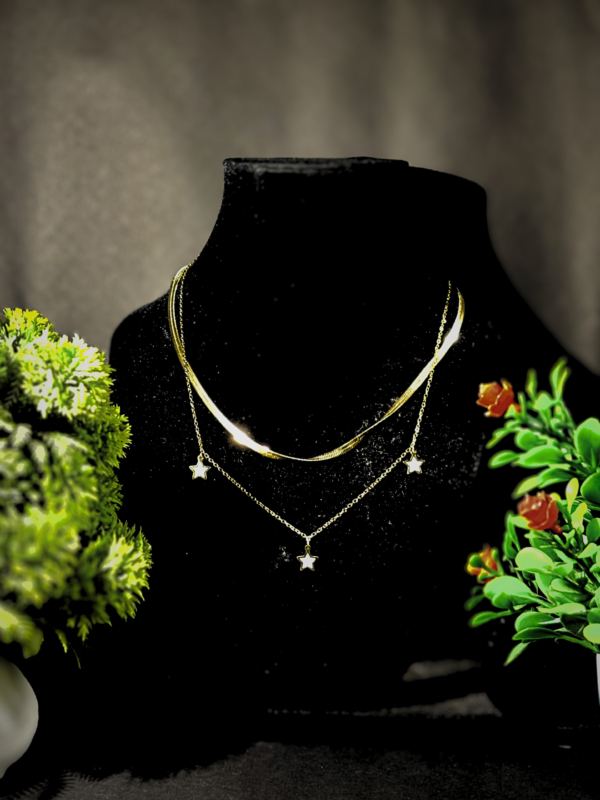 Gold Star Rise Necklace
